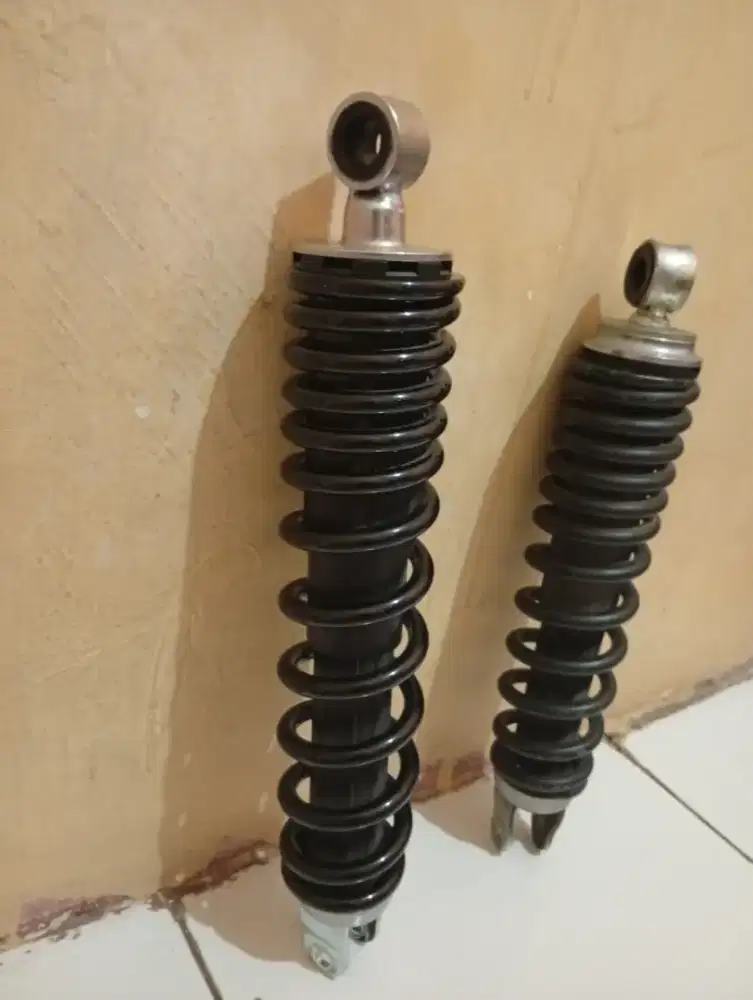 Skok belakang vario 150