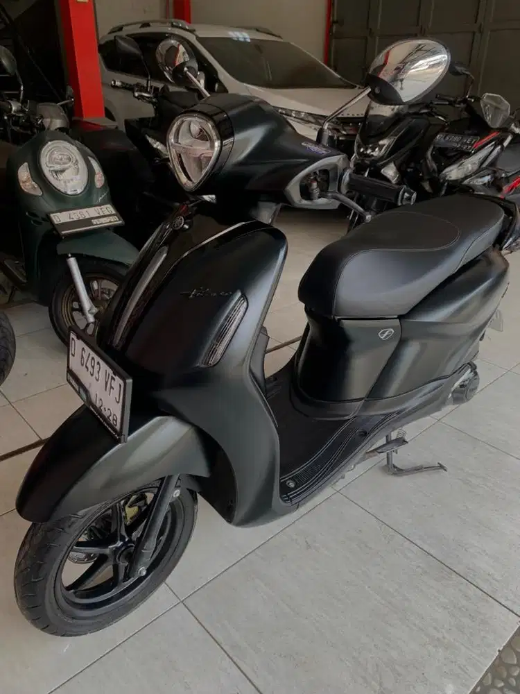 Yamaha Grand Filano 2023 Hitam Dof Terawat