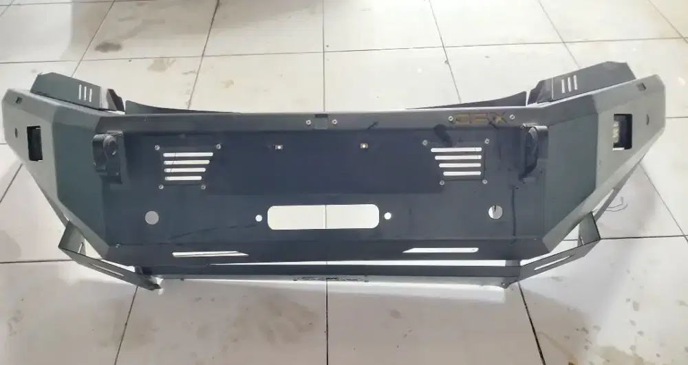 Bumper custom Pajero,