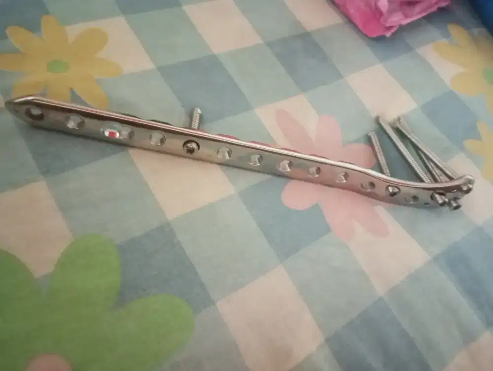 Dijual Pen bekas kaki kiri platina