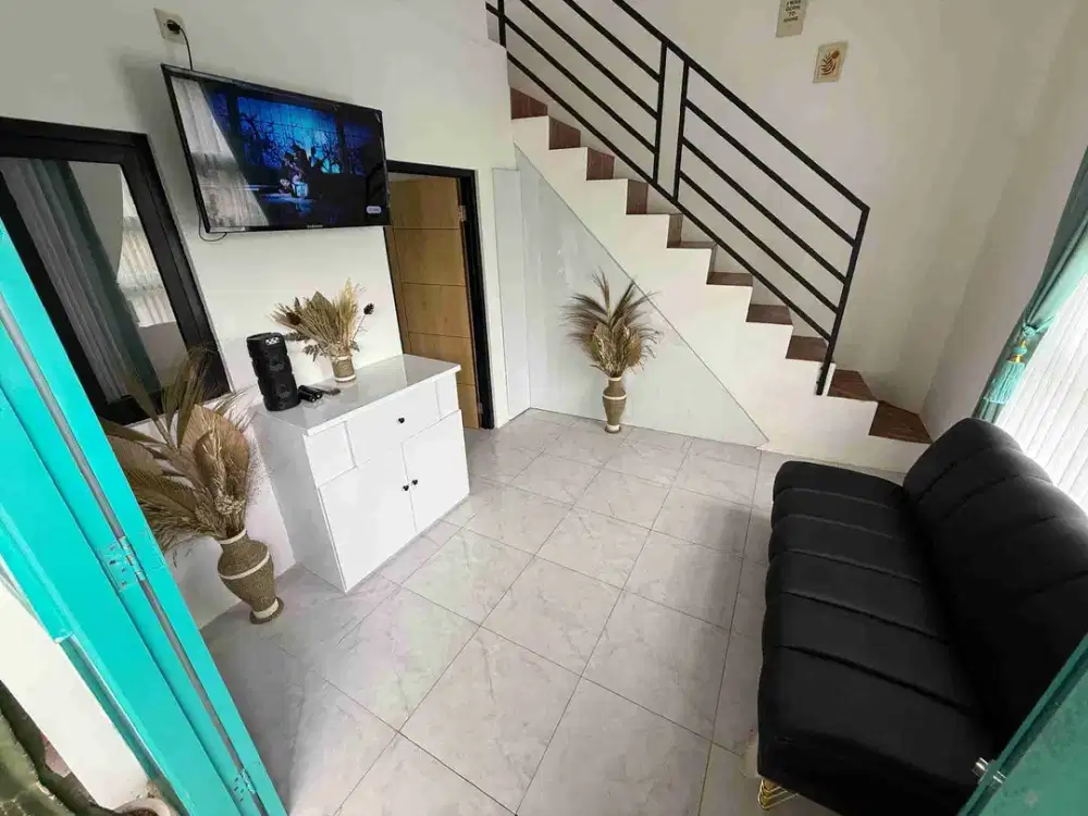 Rumah villa kota batu