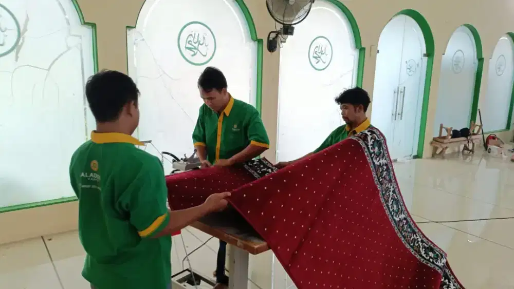 Karpet Masjid tipe Maulana merah