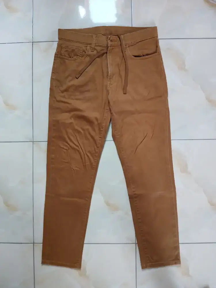 Celana panjang uniqlo size M stretch fit long pants