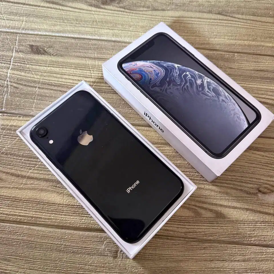 iPhone XR 64GB Garansi Ex iBox Black Battery Health 100% Mulus