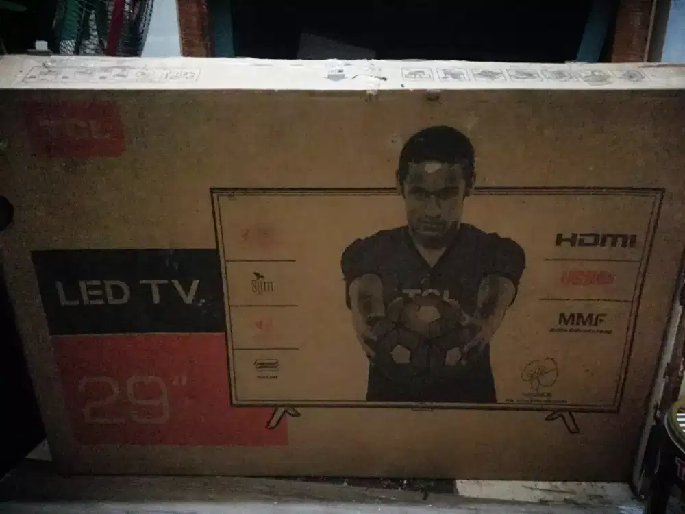 Televisi tcl lcd