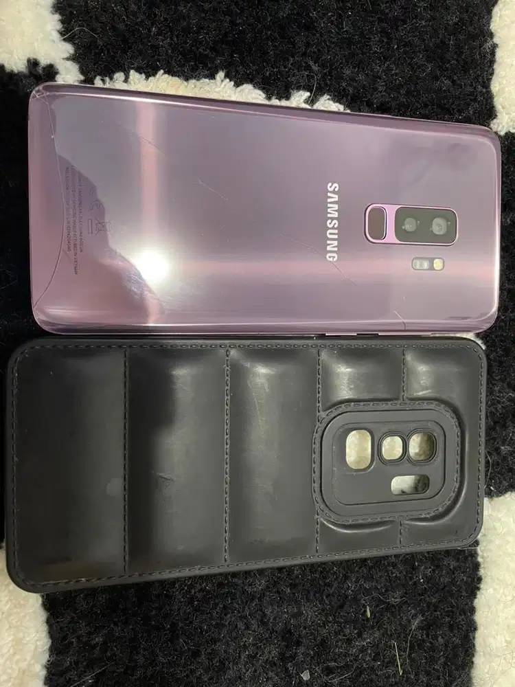 Samsung S9 plus unik layar lengkung