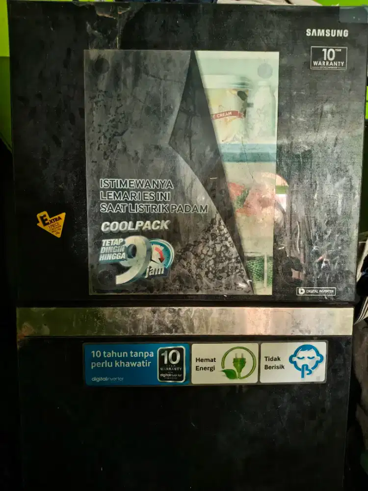 Kulkas inverter dalam keadaan mati