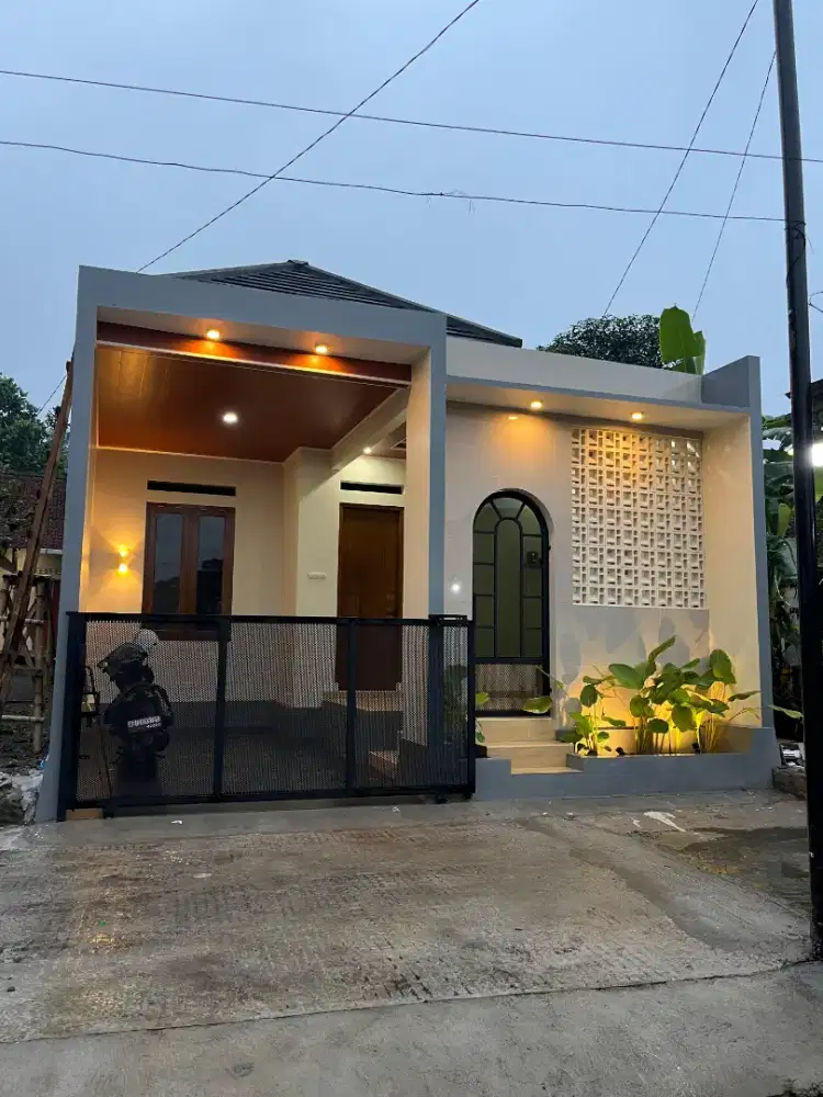 Rumah minimalis modern dekat kampus UII