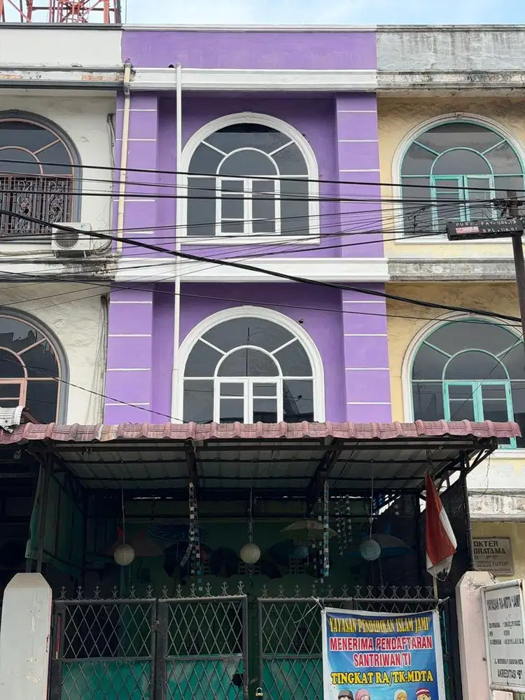 Ruko 3.5 Tingkat Gagah