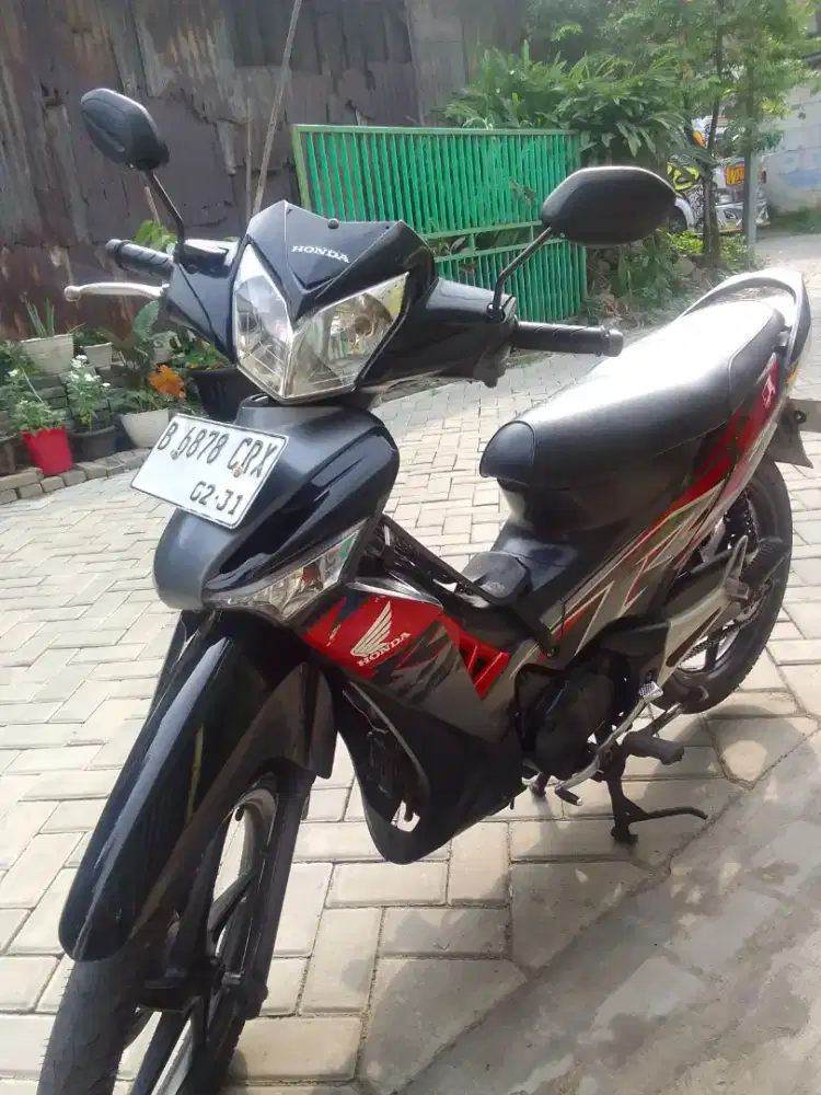 Supra 125 yg minat silakan listrik normal pajak kaleng baru