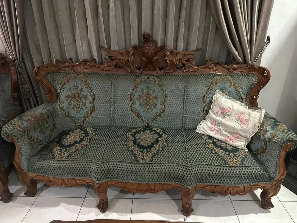 Dijual 1 set kursi tamu jepara asli  meja