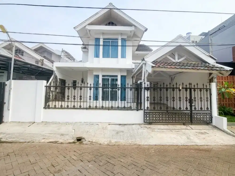 Dijual Rumah Strategis Dekat Pusat Belanja di Bintaro Tangsel SC-14842
