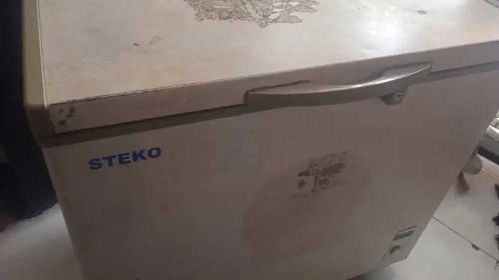 Frezer merk steko 200L