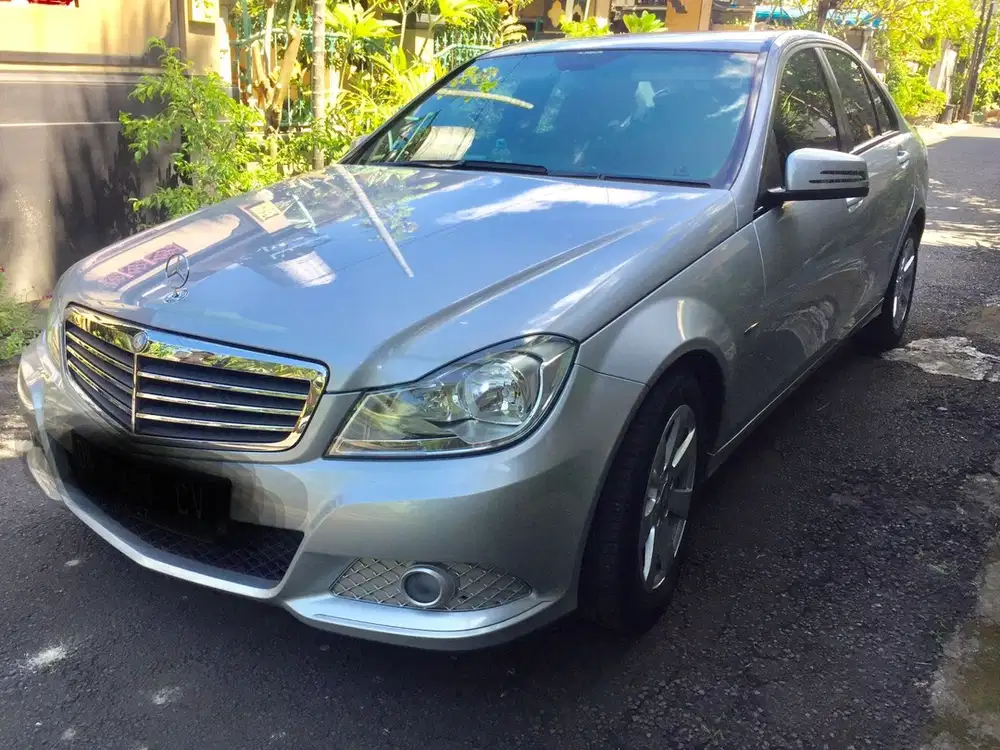 Mercedes-Benz C200 2012 Bensin