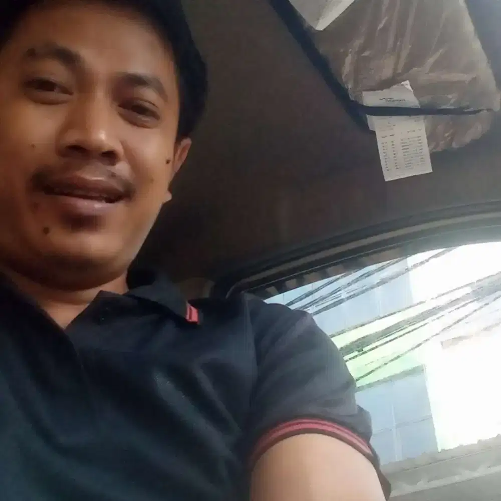 Nyari kerja driver atau antar jemput anak sekolah