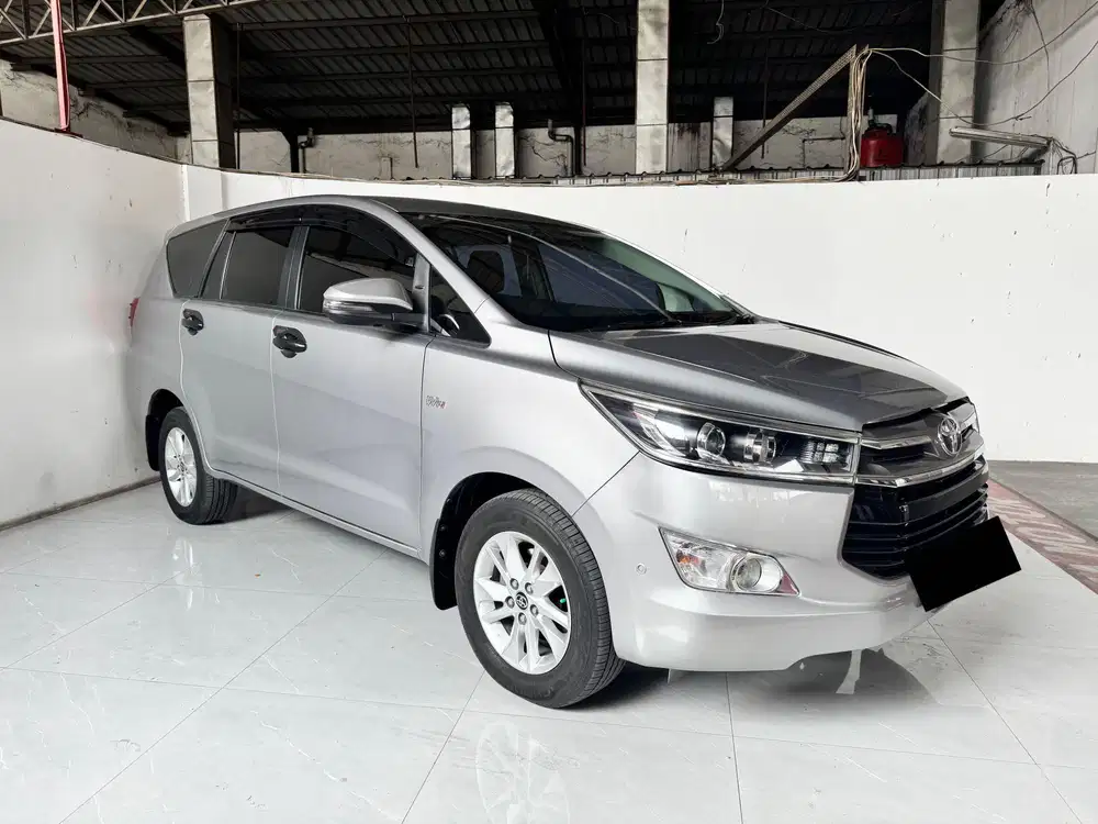 Toyota Innova V 2.0 At