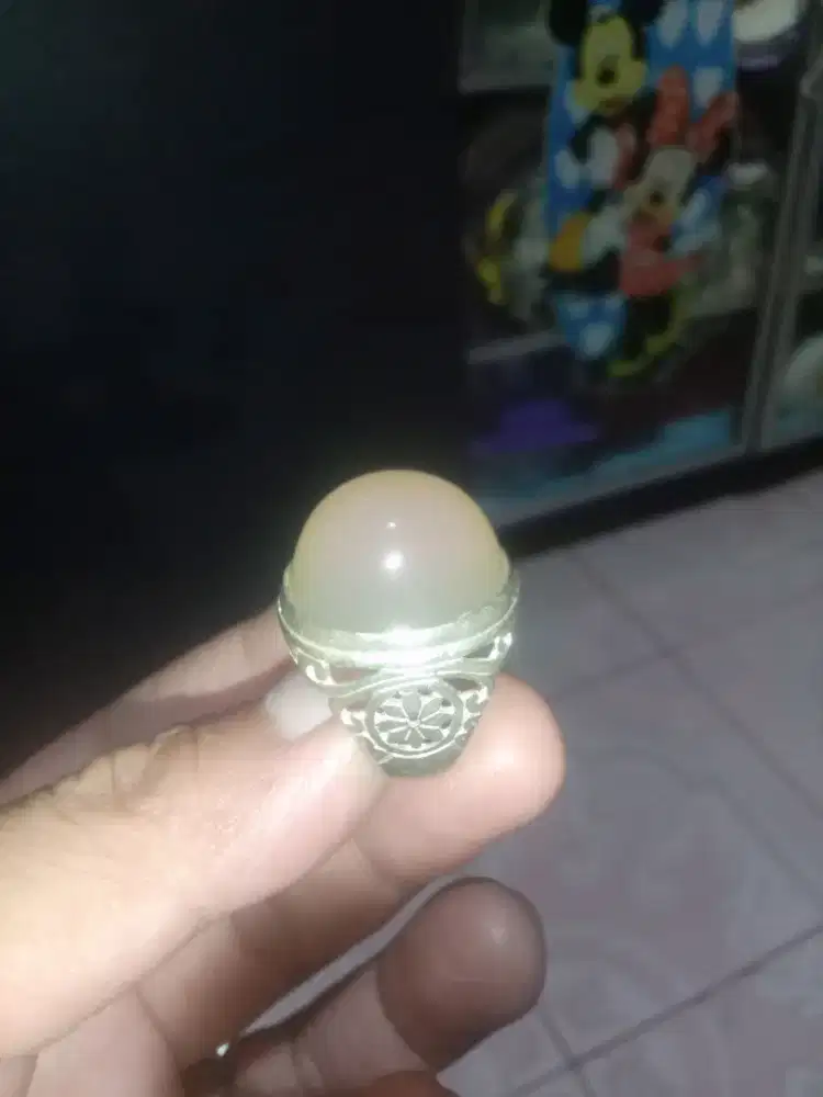 Batu cincin anggur mumbul