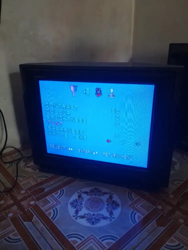 Tv sharp type biasa uk 21in