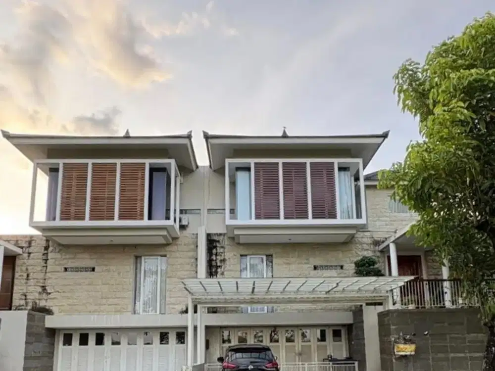 Rumah Mewah Full Furnished Dijual, di Citraland, Denpasar Utara Area