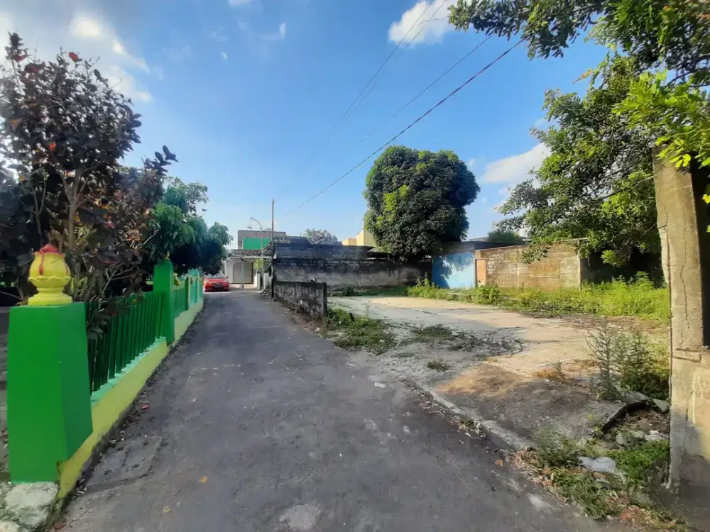 Tanah Condongcatur dekat FE UII dan UPN