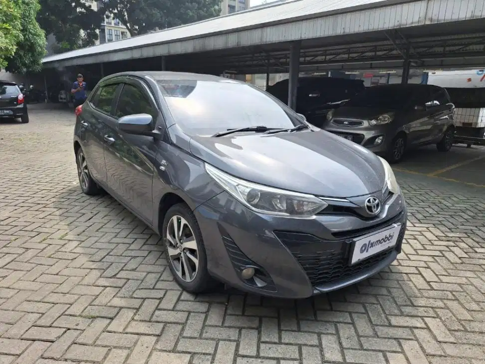 DP MURAH Toyota Yaris 1.5 G Bensin-AT 2018 Abu-Abu CSYMB