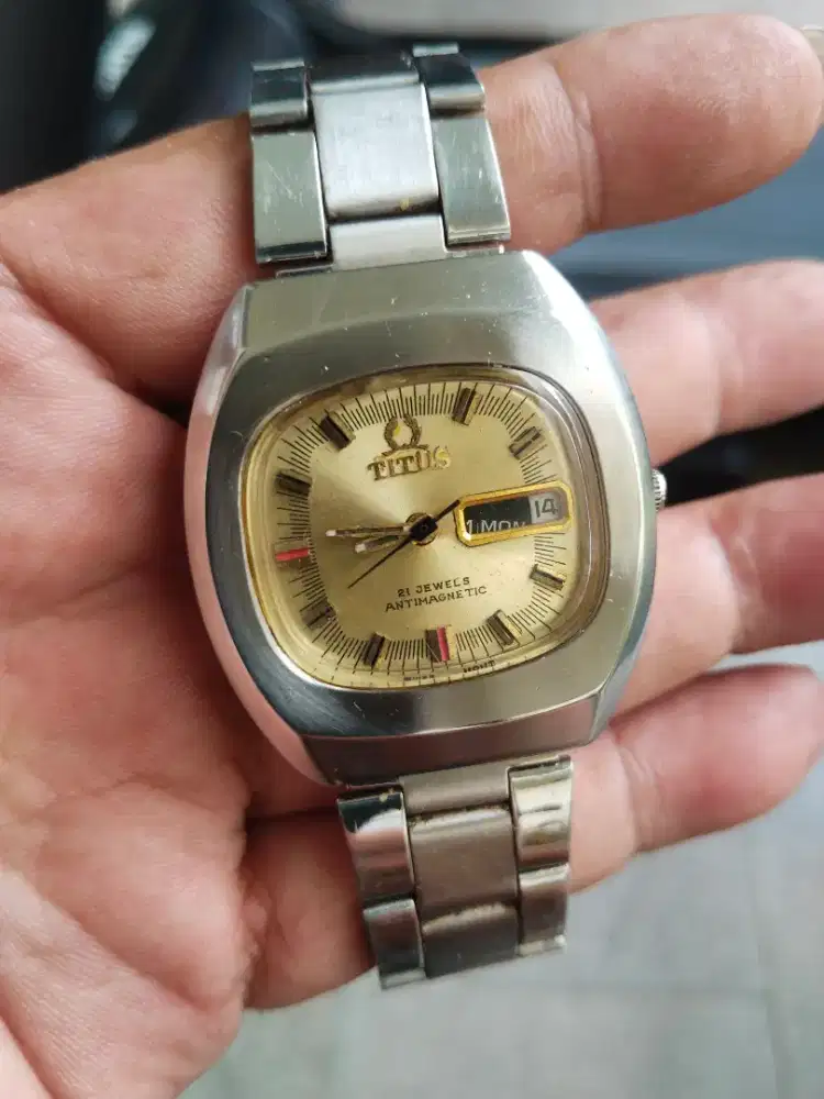 Jam Solvil et Titus Yellow Dial Vintage