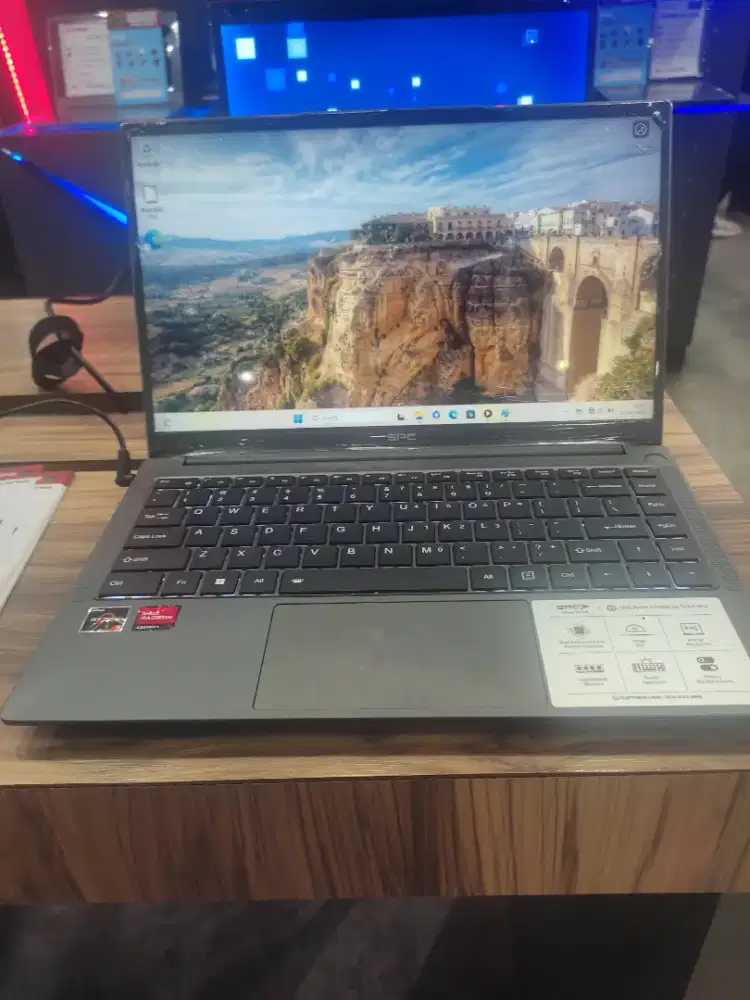 SPC style 3 RAM 8GB 256gb SSD bisa cicilan tanpa DP