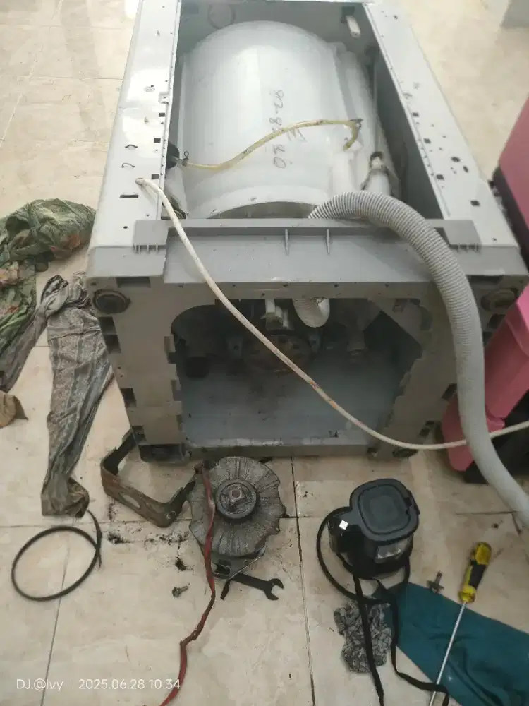 Jasa servis elektronik