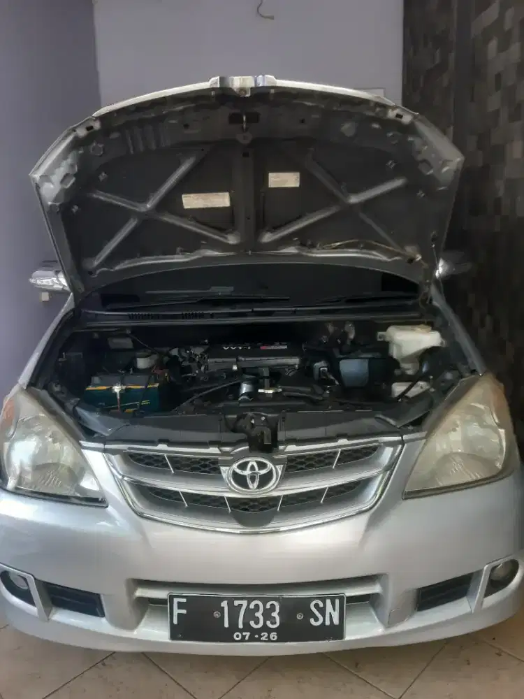 Avanza 1.3G manual warna silver 2011