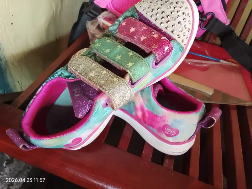 Sepatu Skechers Anak Perempuan TWINKLE TOES