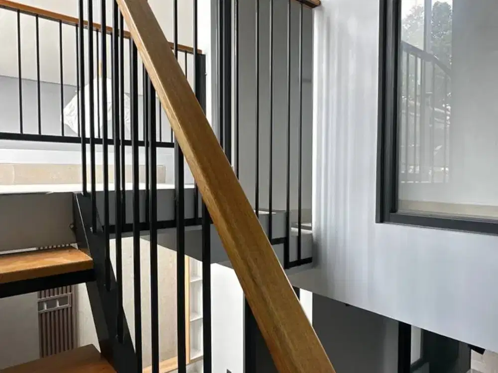 Cluster 1,5 lantai dekat pintu tol Desari Pancoran mas Depok