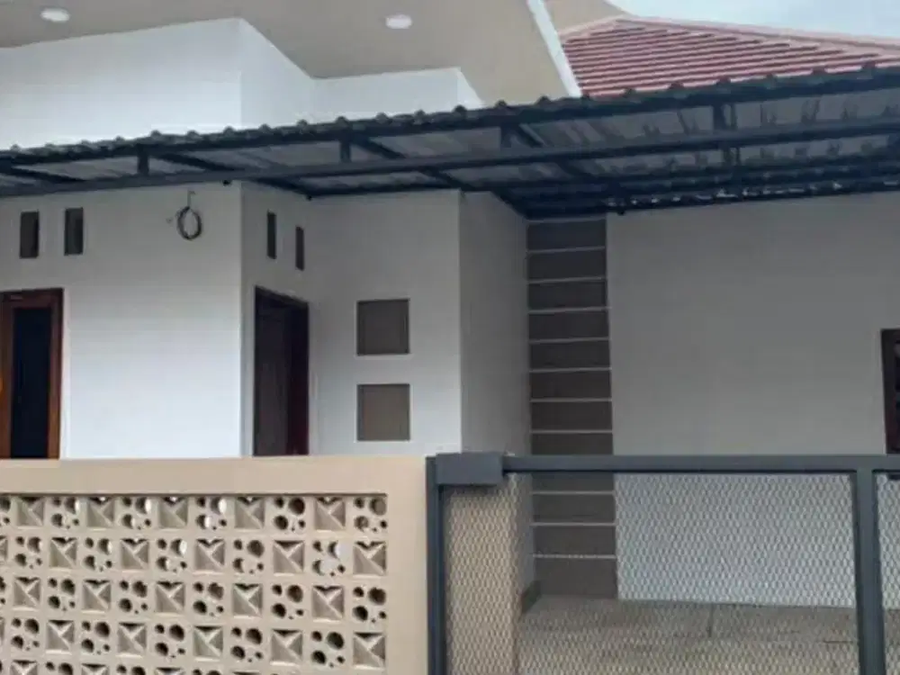 Rumah Siap huni dan nyaman daerah Pleburan Semarang Selatan - 11353