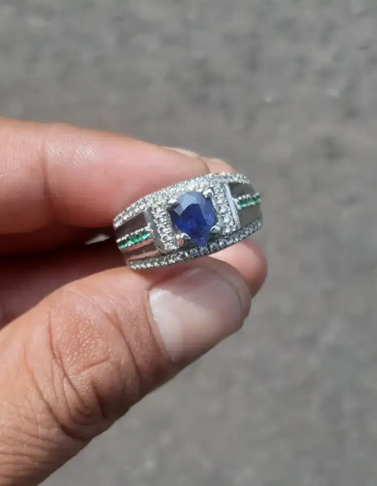 CINCIN BLUE SAPPHIRE CUTTING ORIGINAL