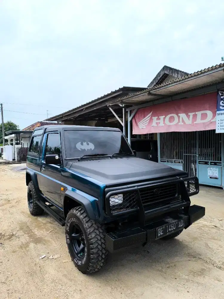 Feroza Megatop Bensin Tahun 1995