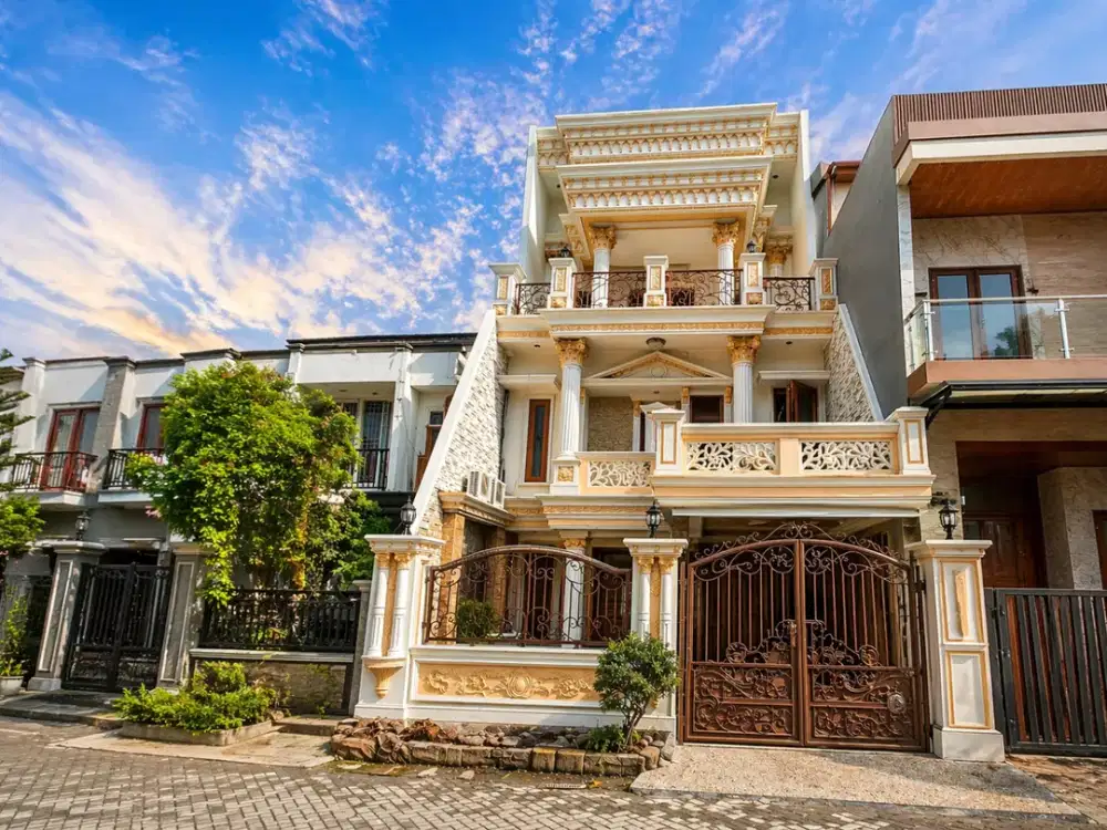 DIJUAL RUMAH 3½ LANTAI – PORIS PARADISE