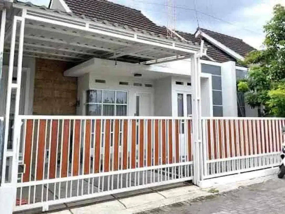 RUMAH SIAP HUNI, DALAM PERUM DEKAT KAMPUS 3 UNIVERSITAS SANATA DHARMA