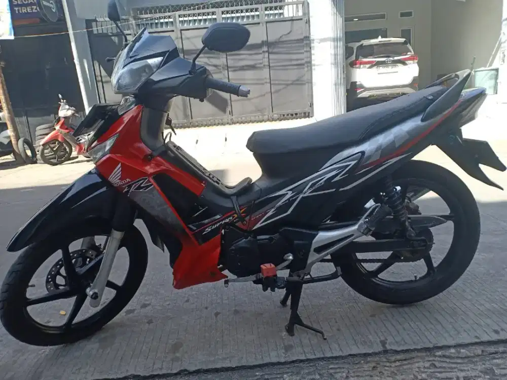 Di jual Supra x 125 karbu THN 2008