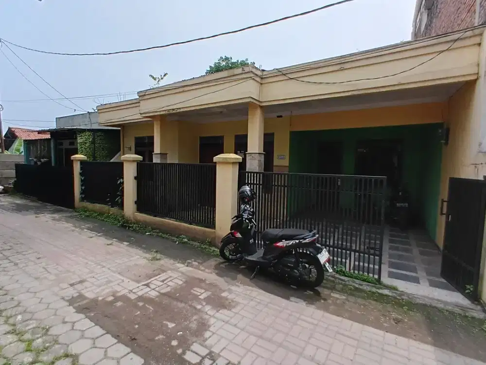 JUAL CEPAT RUMAH LOKASI STRATEGIS DEKAT PINTU TOL BAROS CIMAHI