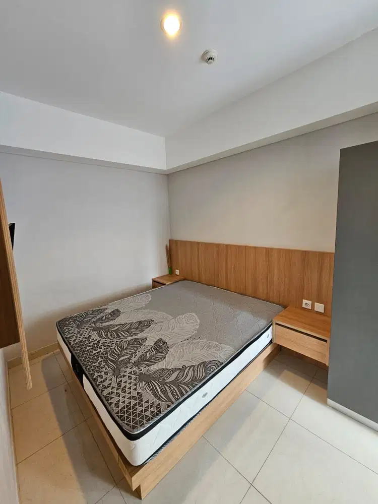 disewakan 2 bedroom furnish taman anggrek residence