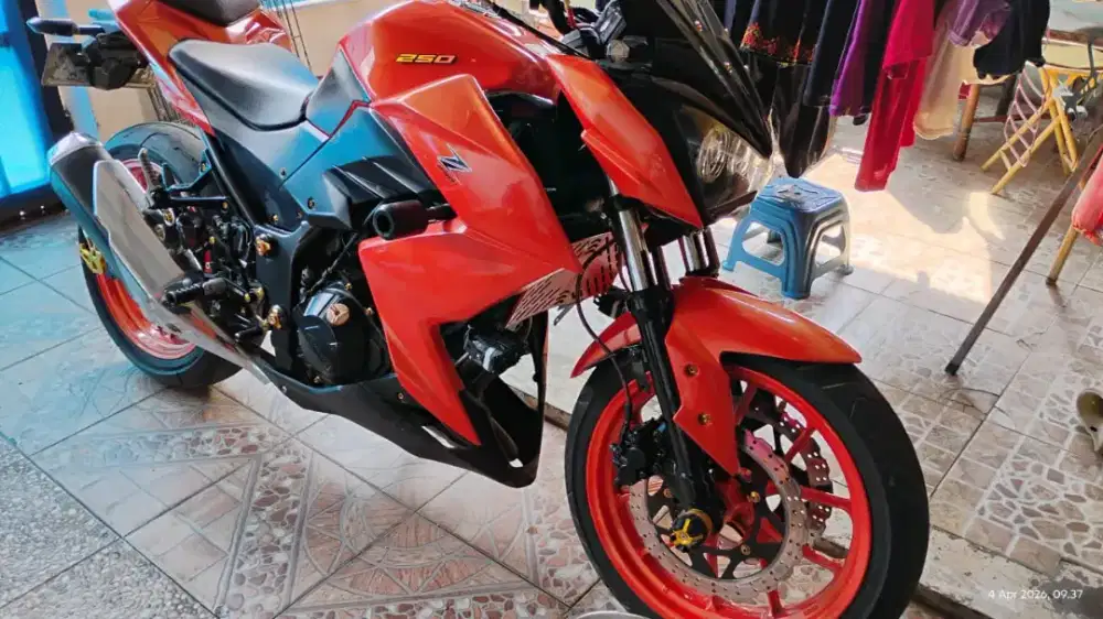 Kawasaki Ninja Z250 Siap turing full modif surat lkp