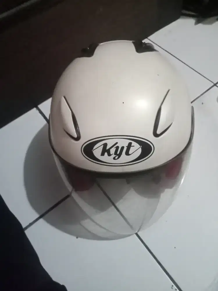 jual helm kyt second