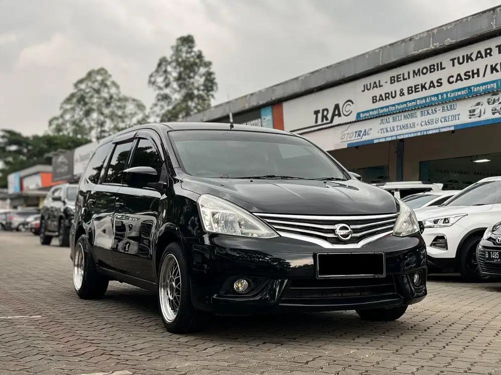 NISSAN GRAND LIVINA SV 1.5 AT 2016 HITAM, KM 93RB