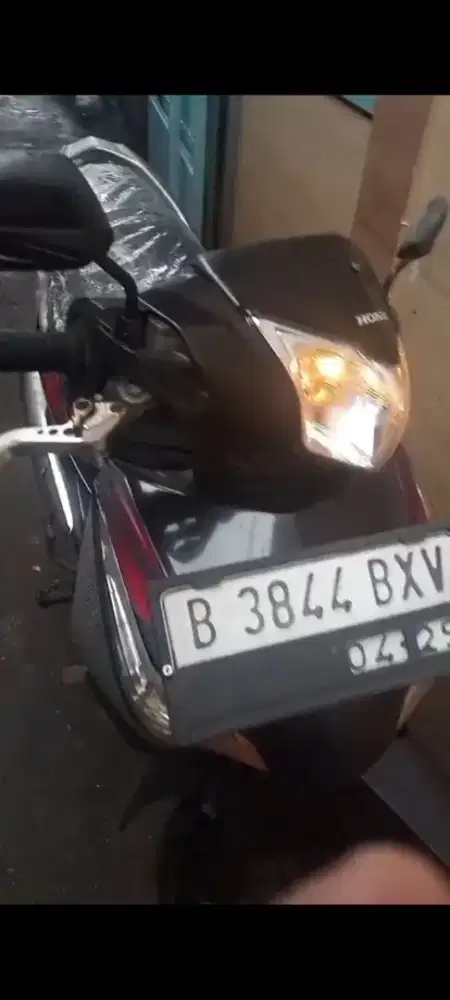 Motor honda supra helm in