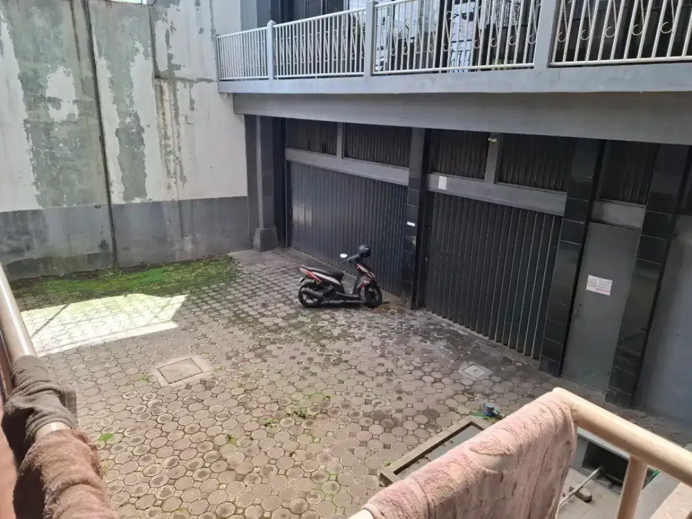 Disewakan gudang+kantor 1000m2 Jl. S. Hatta