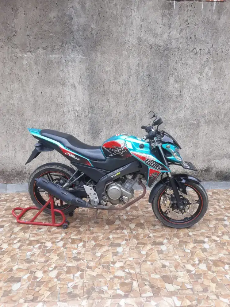 Yamaha Vixion 2016 Advance.srt lengkap.pjak off.plat A 2026