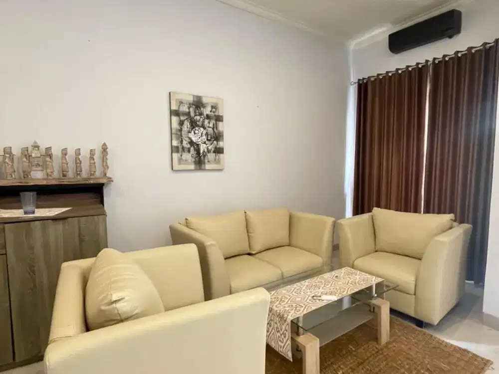 rumah di ungasan,furnish,strategis,dkt pantai,sharing pool