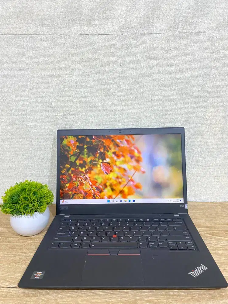 READY STOK SECOND HARGA TERJANGKAU !! ( LENOVO THINKPAD T495 )