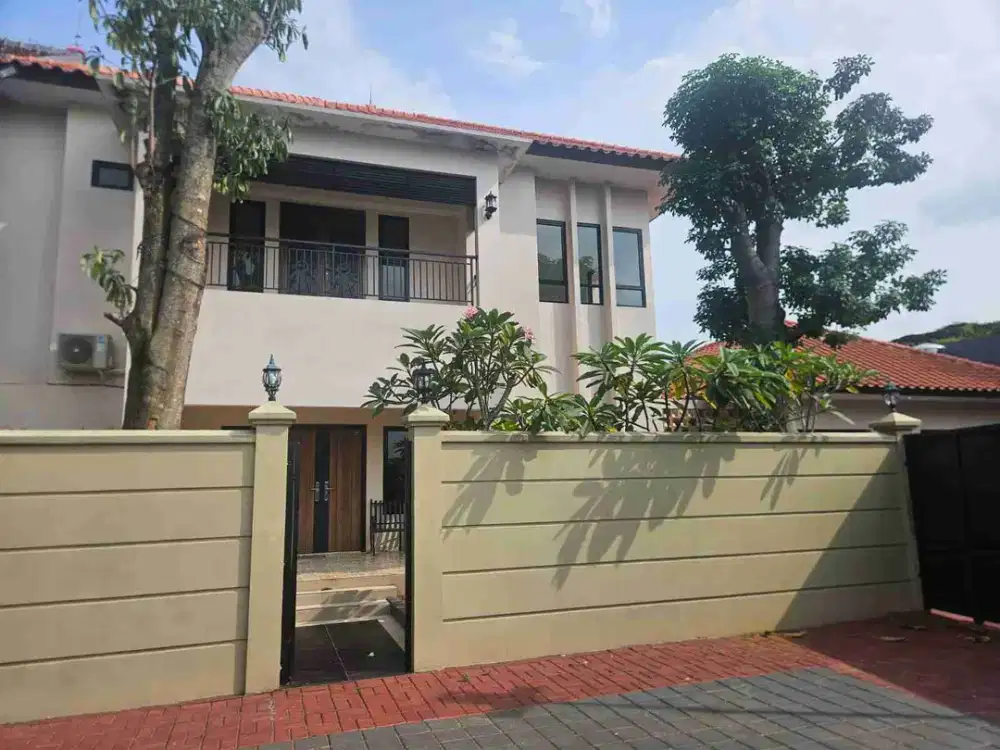 Rumah Bagus 2 Lantai Full Renovasi di Gandaria Kebayoran Baru
