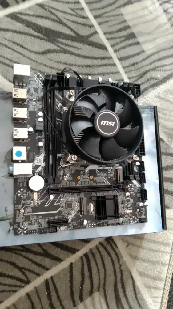 X99 Intel Xeon e5 2650 V4 + HSF