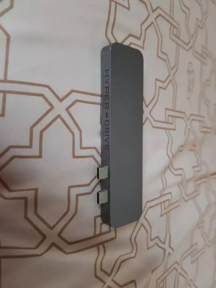 Macbook pro hyper drive thunderbolt usb c bekas cod only coba dulu